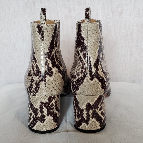 Marc Jacobs Ankle Boot, Size 6 - Picture 5 of 8